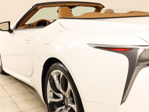 Used 2022 Lexus LC 500 Convertible w/ Touring Package RWD image 53