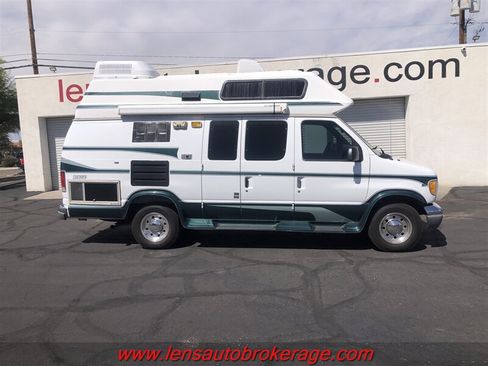 Used 1997 Ford E-250 and Econoline 250 Heavy-Duty Extended RWD image 1