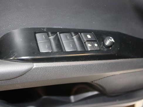 Used 2025 Toyota Camry LE AWD/4WD image 48