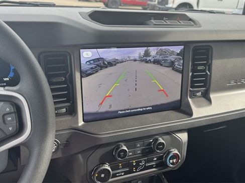 New 2025 Ford Bronco Base image 31