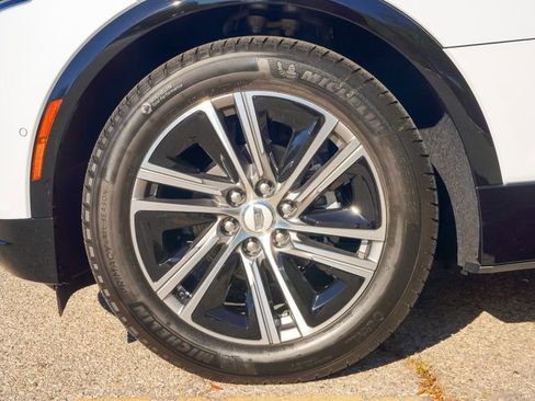 New 2026 Cadillac Lyriq Luxury image 7