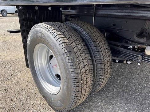 New 2024 GMC Sierra 3500 Pro w/ Convenience Package image 14