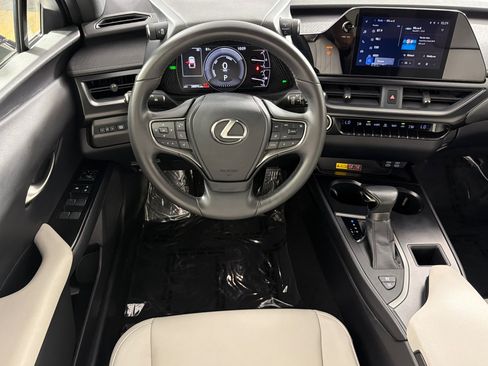Used 2023 Lexus UX 250h FWD w/ Accessory Package (Z2) image 13