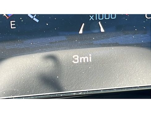 New 2026 Chevrolet Suburban LT w/ Comfort Package AWD/4WD image 16