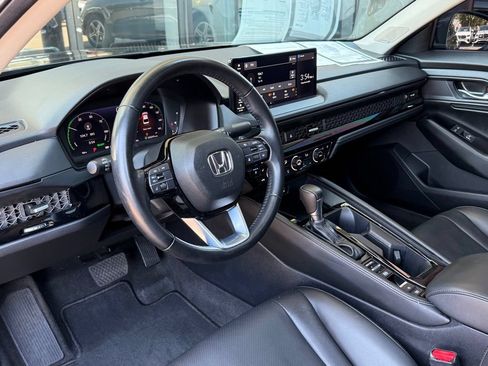Used 2024 Honda Accord Touring image 21