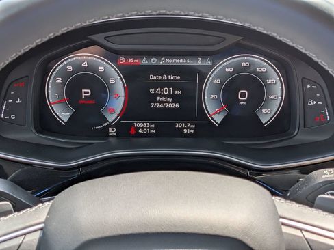 Used 2025 Audi Q7 3.0T Premium Plus AWD/4WD image 18