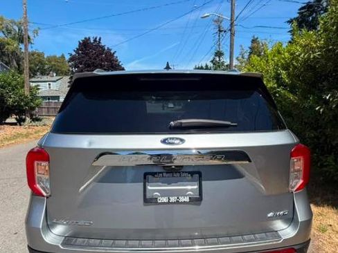 Used 2024 Ford Explorer Limited AWD/4WD image 11