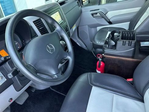 Used 2016 Mercedes-Benz Sprinter 3500 image 10