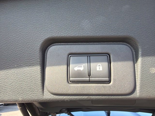 Used 2024 Nissan Rogue SV w/ SV Premium Package FWD image 20
