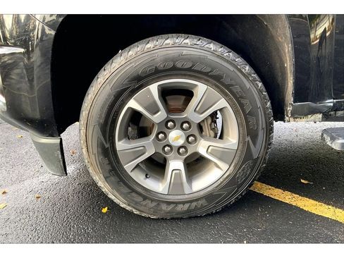 Used 2017 Chevrolet Colorado Z71 image 10