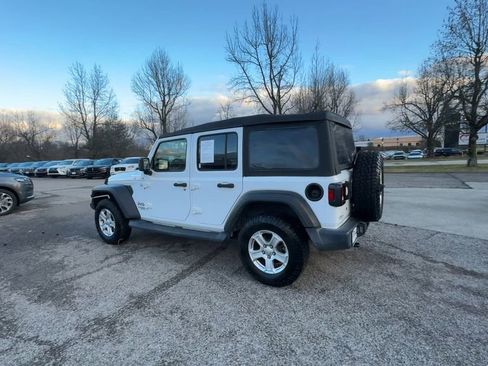 Used 2019 Jeep Wrangler Unlimited Sport S image 6