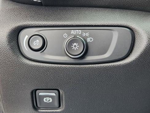 Used 2024 Chevrolet Blazer LT w/ Convenience Package FWD image 21