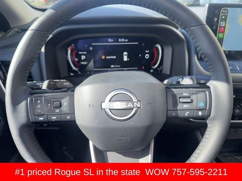 Used 2025 Nissan Rogue SL w/ SL Premium Package AWD/4WD image 13