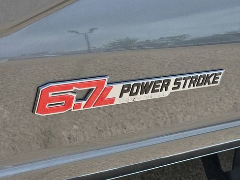 Used 2025 Ford F450 Lariat w/ FX4 Off-Road Package image 10