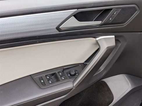 Used 2023 Volkswagen Tiguan S image 11