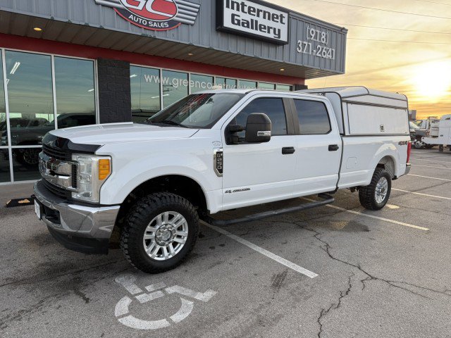Used 2017 Ford F250 XL w/ Power Equipment Group AWD/4WD image 1