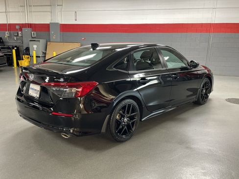 Used 2023 Honda Civic Sport image 10