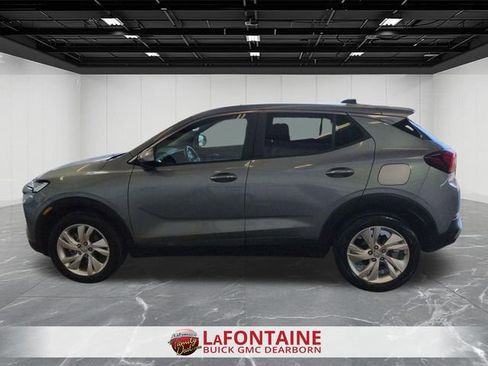 Used 2025 Buick Encore GX Preferred FWD image 2