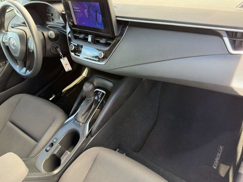 Used 2023 Toyota Corolla LE FWD image 35