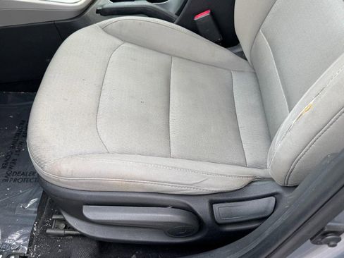 Used 2017 Hyundai Elantra SE image 21