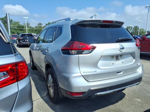 Certified 2019 Nissan Rogue SV AWD/4WD image 4