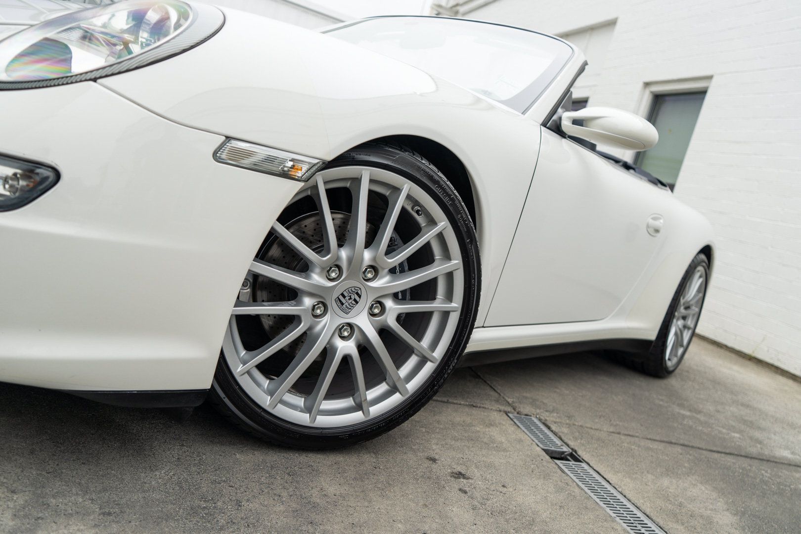 Used 2007 Porsche 911 Carrera 4 AWD/4WD image 4