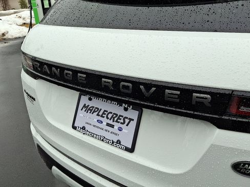 Used 2022 Land Rover Range Rover Evoque R-Dynamic S image 29