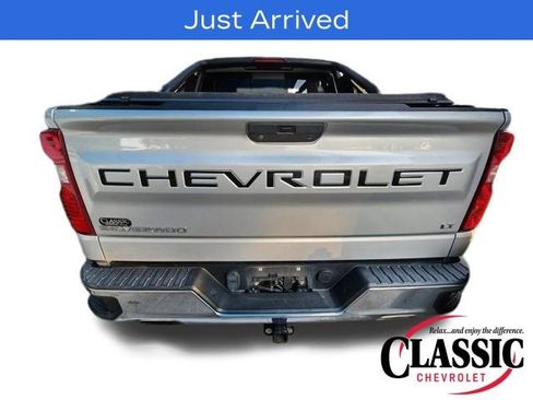 Used 2019 Chevrolet Silverado 1500 LT w/ Texas Edition image 17