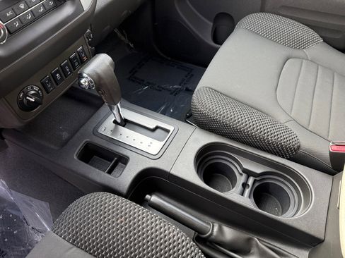 Used 2019 Nissan Frontier PRO-4X image 13