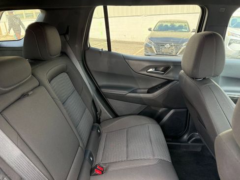 Used 2025 Chevrolet Equinox LT image 38