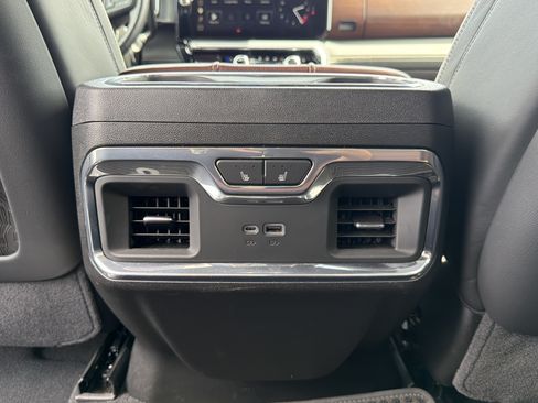 Used 2026 GMC Sierra 2500 Denali Ultimate AWD/4WD image 47