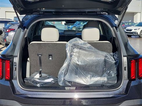 New 2026 Kia Sorento S image 7