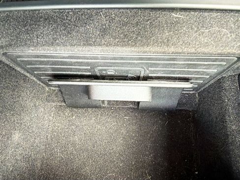 Used 2023 Audi S8 4.0T image 31