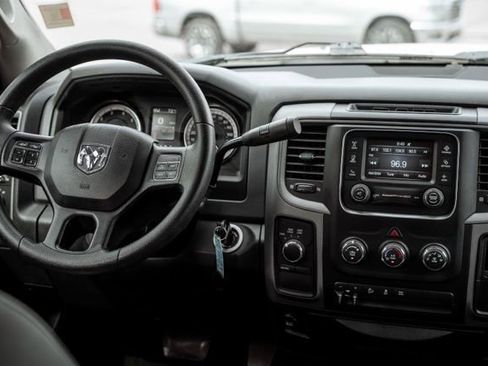 Used 2017 RAM 2500 Tradesman w/ Chrome Appearance Group AWD/4WD image 17