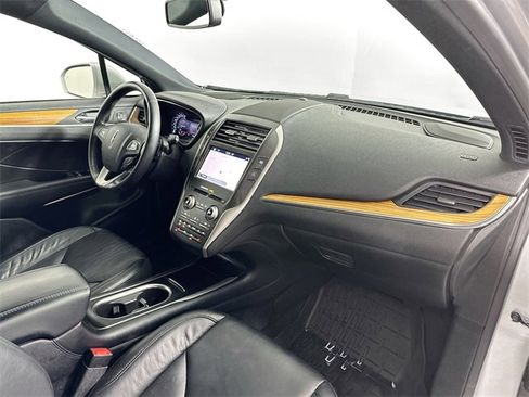 Used 2019 Lincoln MKC Select w/ Select Plus Package image 30