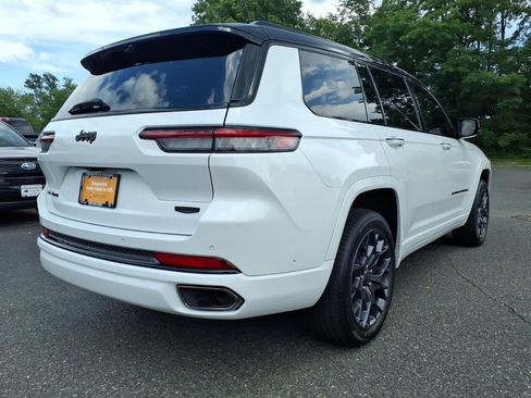 Used 2023 Jeep Grand Cherokee L Summit AWD/4WD image 21