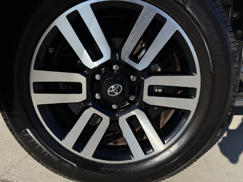 Used 2019 Toyota 4Runner Limited RWD image 9