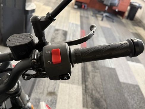 Used 2022 Nissan Rogue image 12