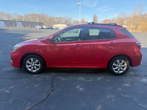 Used 2012 Toyota Matrix S image 4