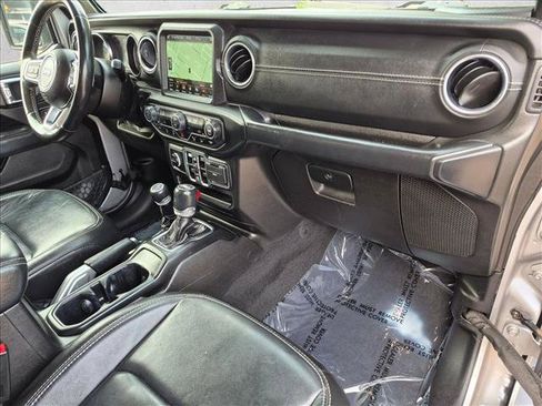 Used 2019 Jeep Wrangler Unlimited Sahara AWD/4WD image 20