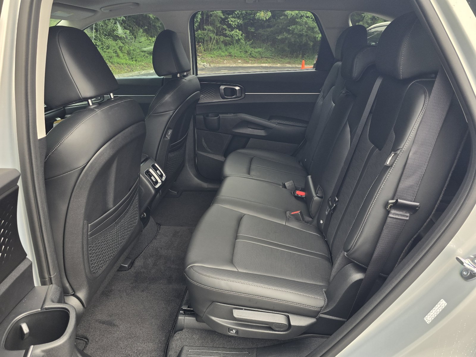 Used 2026 Kia Sorento S w/ S Panoramic Sunroof Package FWD image 11