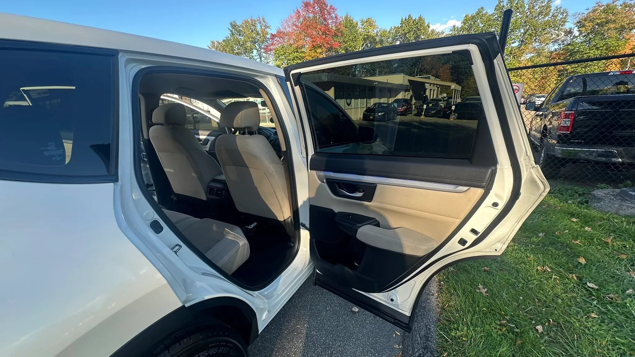 Used 2018 Honda CR-V LX image 33