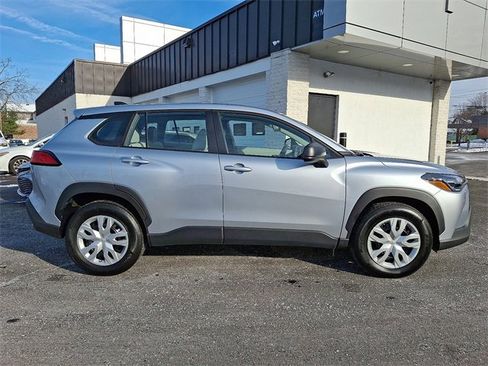 Certified 2023 Toyota Corolla Cross L image 7