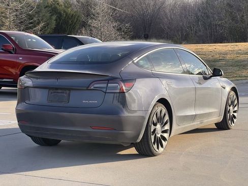 Used 2023 Tesla Model 3 Performance image 3