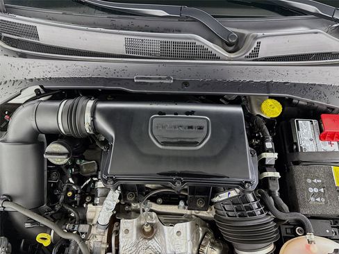 Used 2024 Jeep Compass Latitude image 28