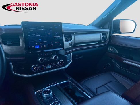 Used 2024 Ford Expedition Max Limited image 32