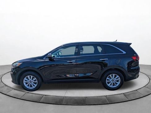 Used 2019 Kia Sorento FWD image 7