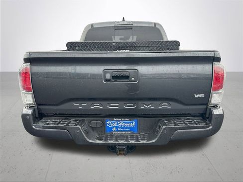 Used 2021 Toyota Tacoma TRD Off-Road w/ Technology Package image 8