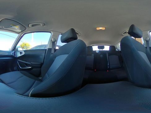 Used 2025 Kia Soul LX w/ LX Technology Package image 42