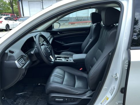 Used 2022 Honda Accord EX-L image 26